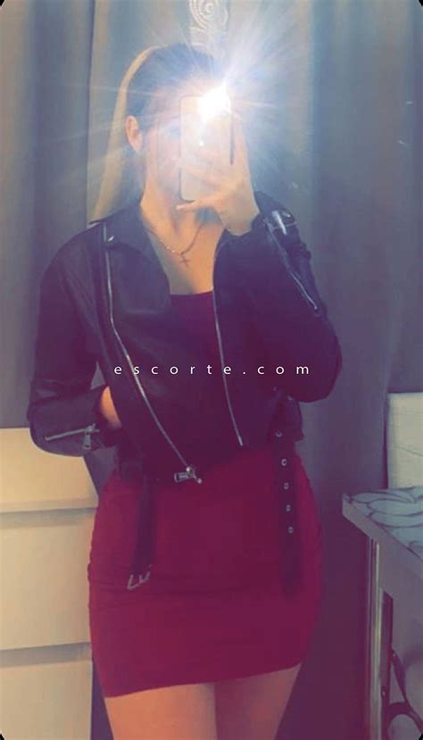 annonce escort nimes|Nîmes Escortes avec services à partir de 100